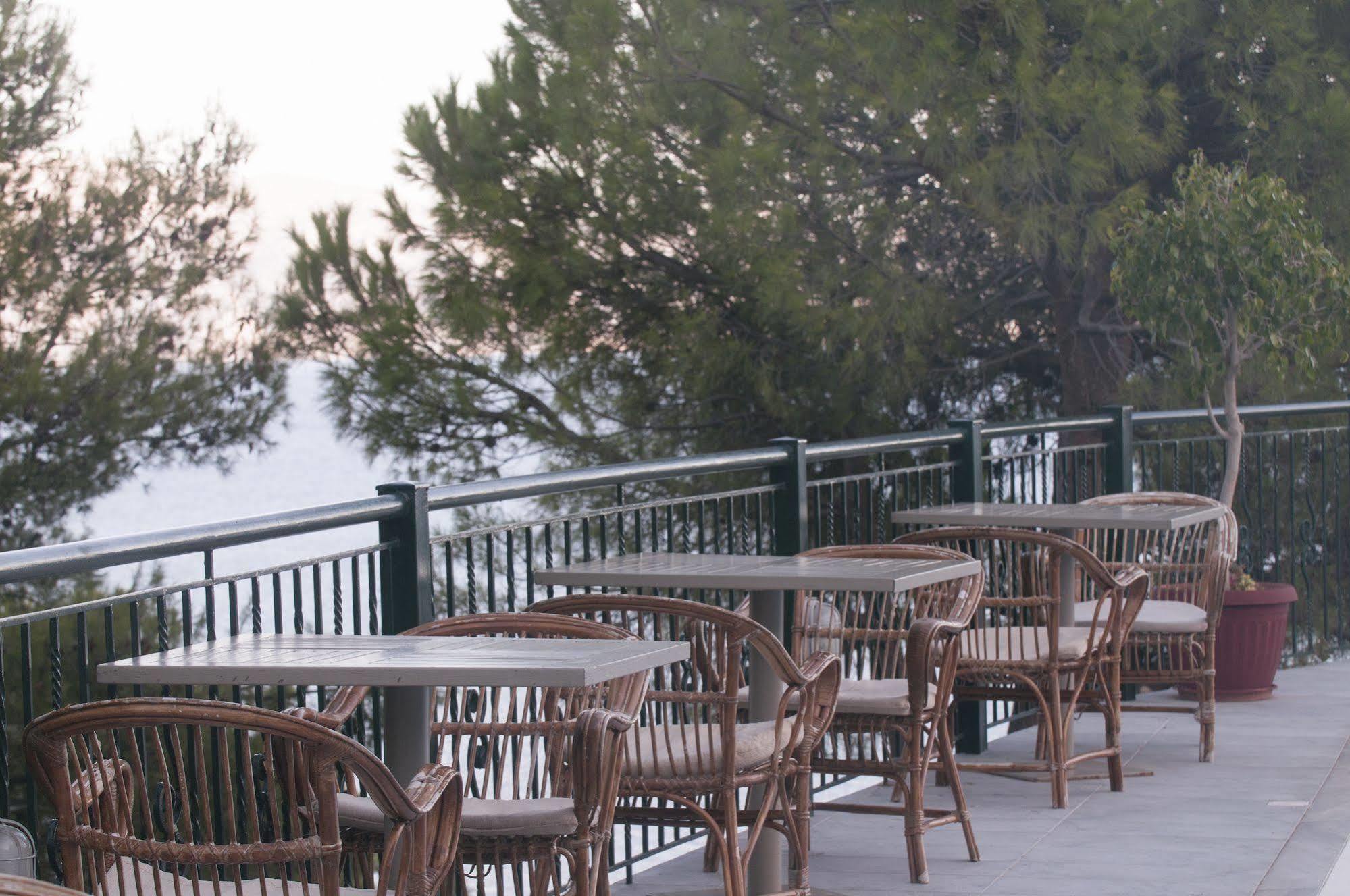 Aliki Hotel Nikiana Bagian luar foto